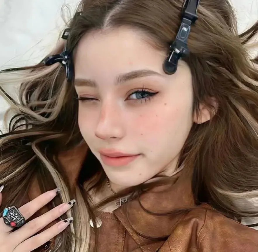 我是周时青